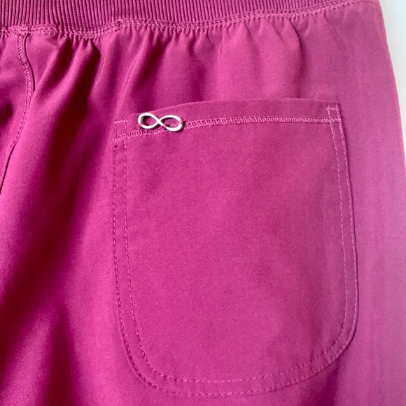 Infinity By Cherokee Elastic Waist Cargo Scrub Pants - Picture 8 of 10